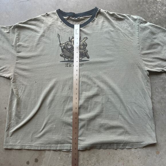 VTG No Boundaries Viking It's Over Graphic Tee Beige Distressed T-Shirt No Size - Picture 7 of 10
